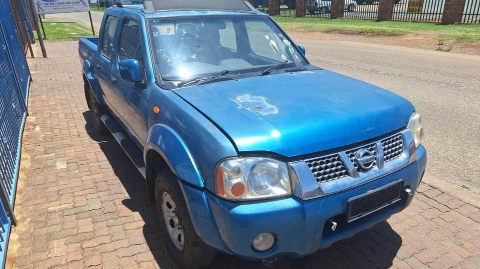 Nissan hardbody NP 300 STRIPPING FOR SPARES @ Circle 7 Used Parts - Private Seller