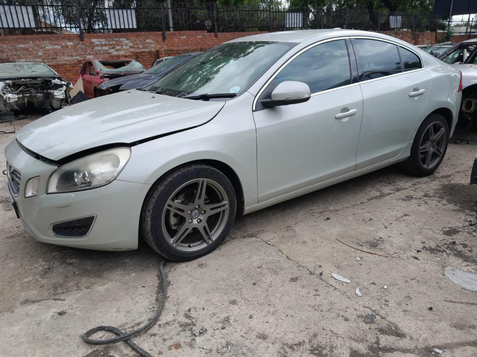 2012 VOLVO S60 1.6 AUTOMATIC – FOR STRIPPING - Private Seller