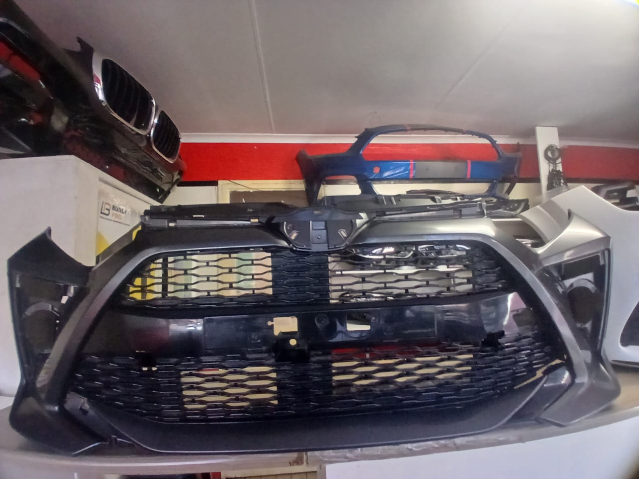 (AGYA)BUMPER TOYOTA AGYA FRONT BUMPER WITH MAIN GRILL AVAILABLE FOR SALE - Private Seller (AGYA)BUMPER TOYOTA AGYA FRONT BUMPER WITH MAIN GRILL AVAILABLE FOR SALE - Private Seller