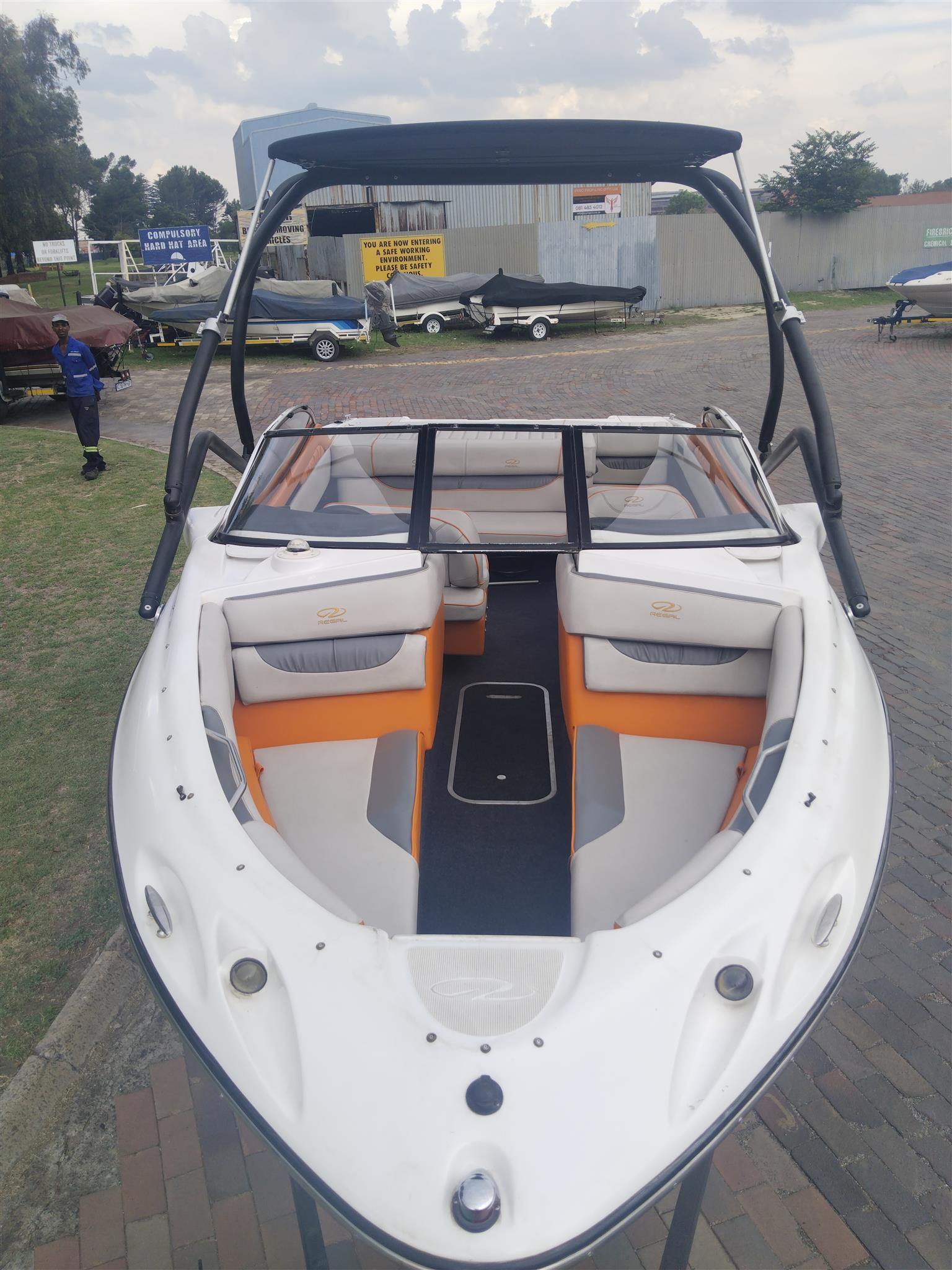 REGAL LSR2100 BRAVO THREE INBOARD 5.7 MERCRUISER FUEL INJECTION - Private Seller REGAL LSR2100 BRAVO THREE INBOARD 5.7 MERCRUISER FUEL INJECTION - Private Seller