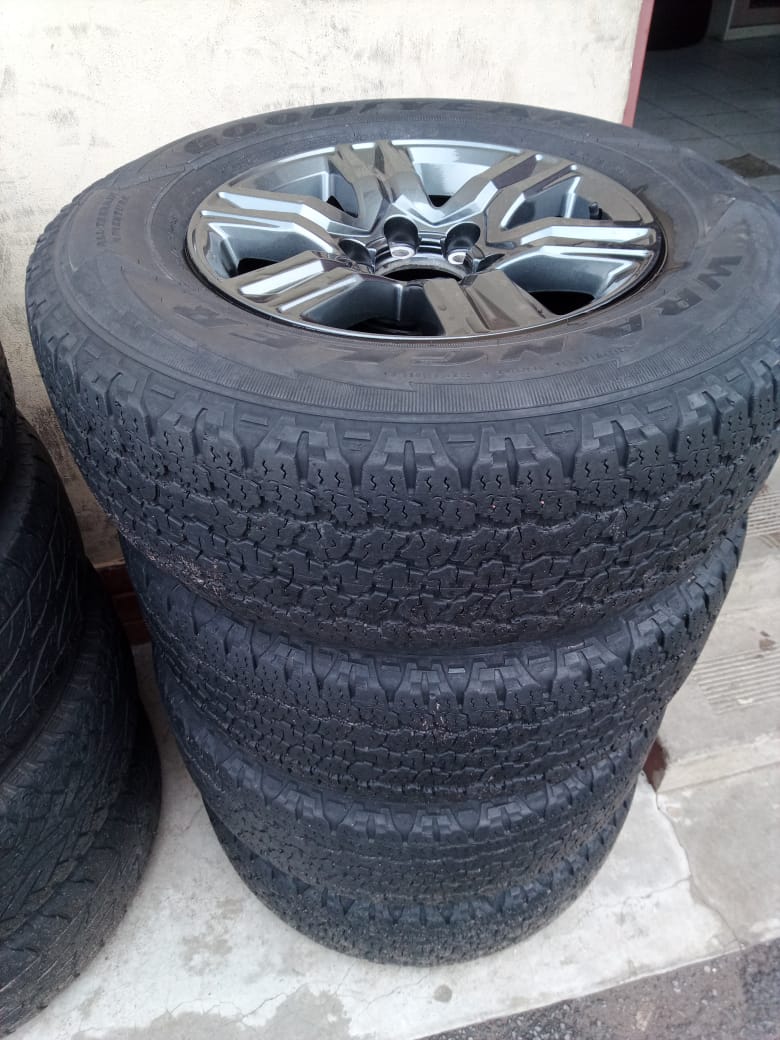 17" Toyota Hilux/Fortuner original mags with used 265/65/17 tyre to use for spar - Private Seller 17" Toyota Hilux/Fortuner original mags with used 265/65/17 tyre to use for spar - Private Seller