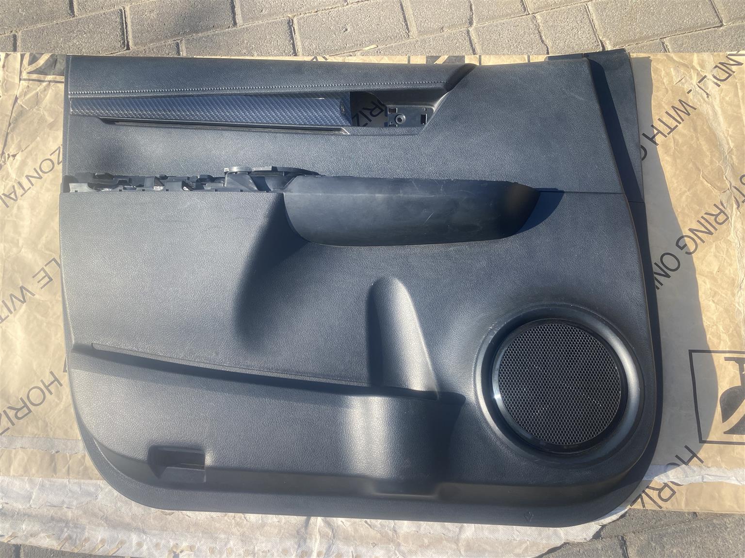 2019 TOYOTA HILUX GD-6 LEFT FRONT DOOR PANEL FOR SALE. IN PRISTINE CONDITION