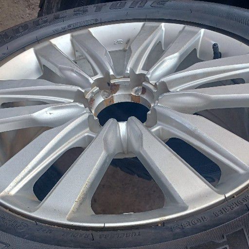 Good secondhand isuzu dmax bakkie rims