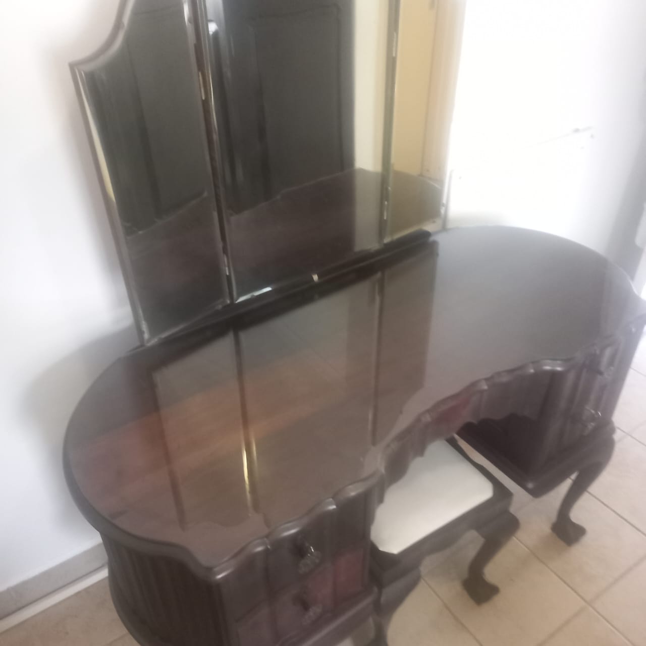 Solid Imbuia Antique Bedroom Suite
