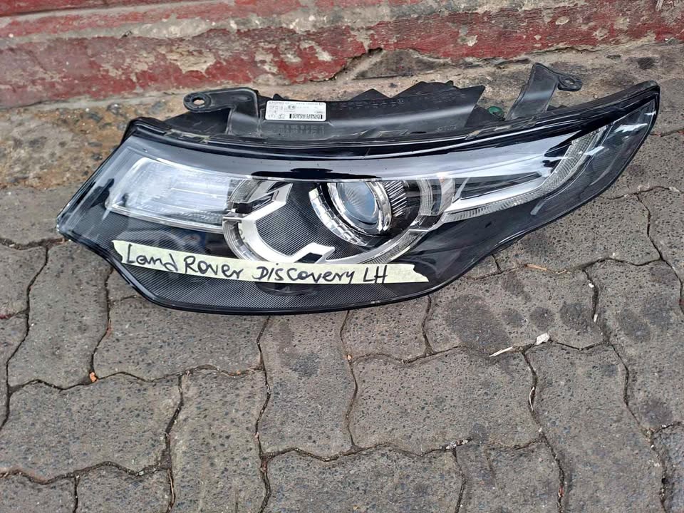 RAND ROVER Discovery headlight left side - Private Seller RAND ROVER Discovery headlight left side - Private Seller