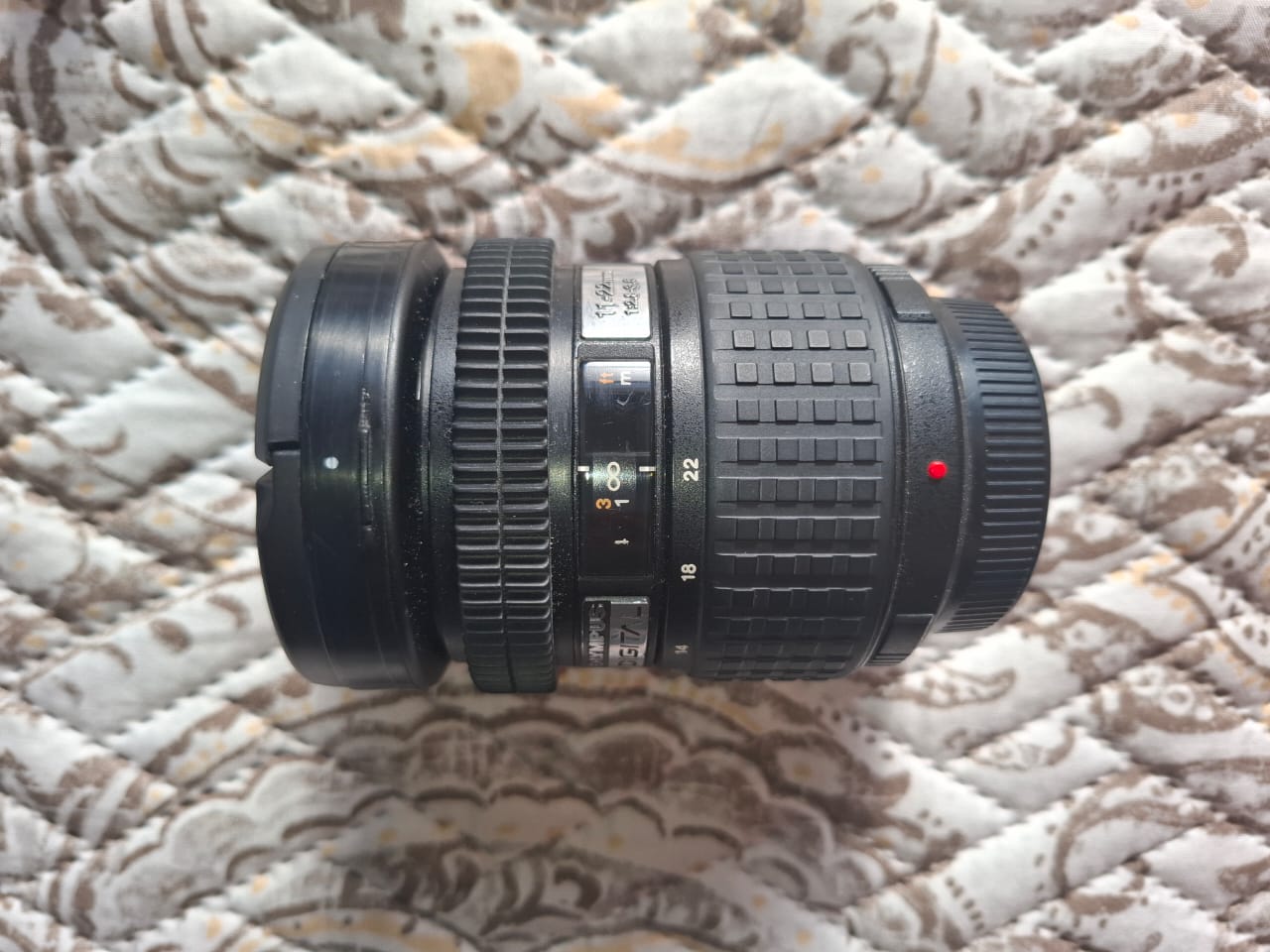 Olympus Evolt E510 10MP DSLR Camera with CCD