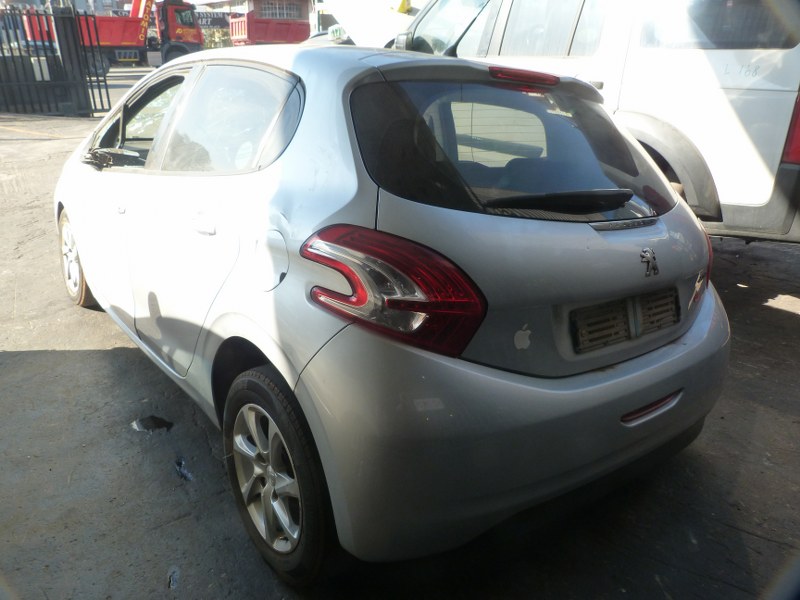 Peugeot 208 1.2 Manual Silver - 2015 STRIPPING FOR SPARES - Private Seller Peugeot 208 1.2 Manual Silver - 2015 STRIPPING FOR SPARES - Private Seller