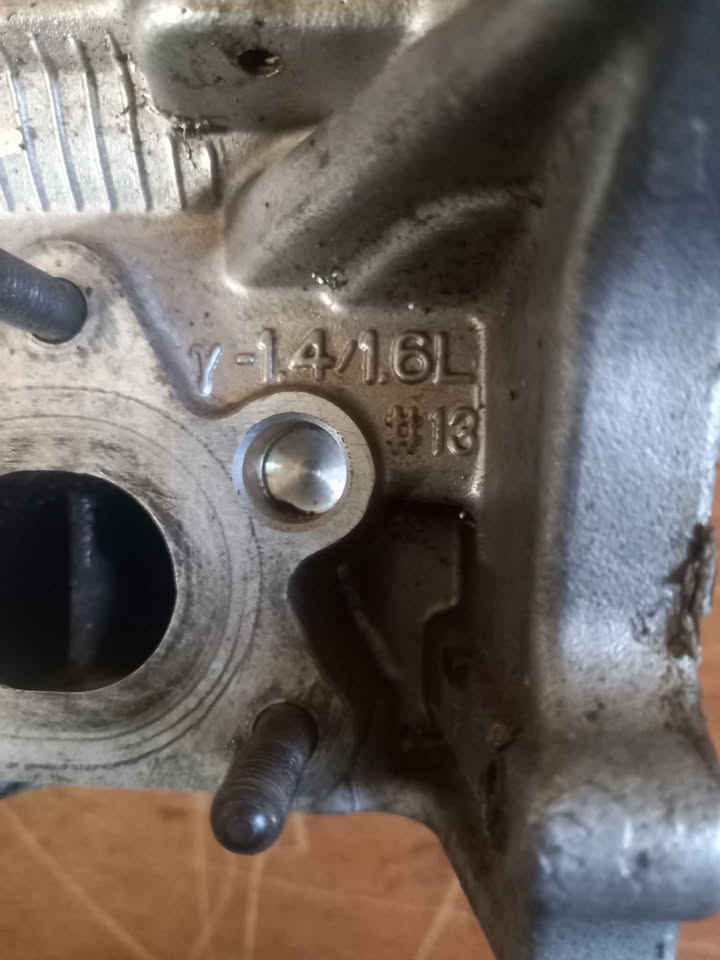 HYUNDAI I20 G4FA COMPLETE HEAD CYLINDER - Private Seller