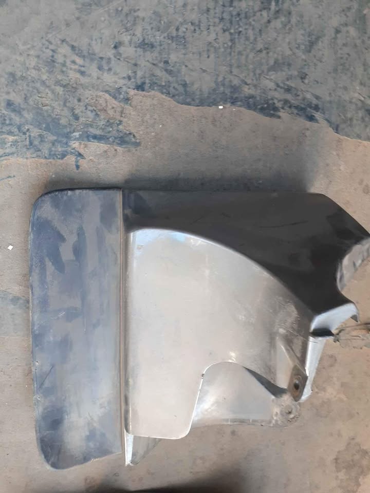 Toyota Prado 120 series front mud flaps for sale - Private Seller Toyota Prado 120 series front mud flaps for sale - Private Seller