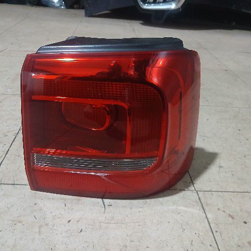 vw touran taillight - Private Seller vw touran taillight - Private Seller