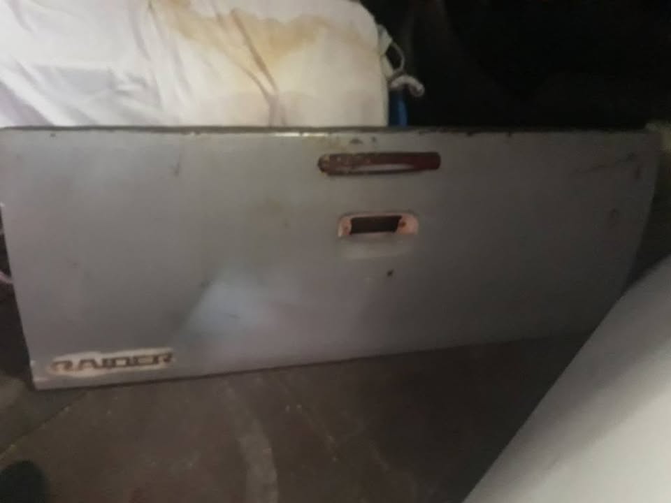 Toyota Hilux D4D Double Cab Tailgate For Sale - Private Seller Toyota Hilux D4D Double Cab Tailgate For Sale - Private Seller