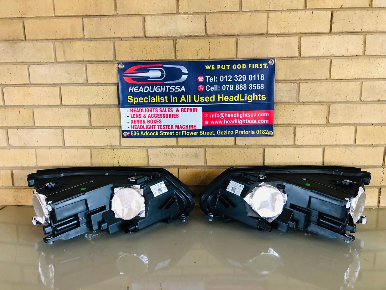 VW Tiguan Left and Right side xenon headlight with LED (2013-2017) - Private Seller VW Tiguan Left and Right side xenon headlight with LED (2013-2017) - Private Seller