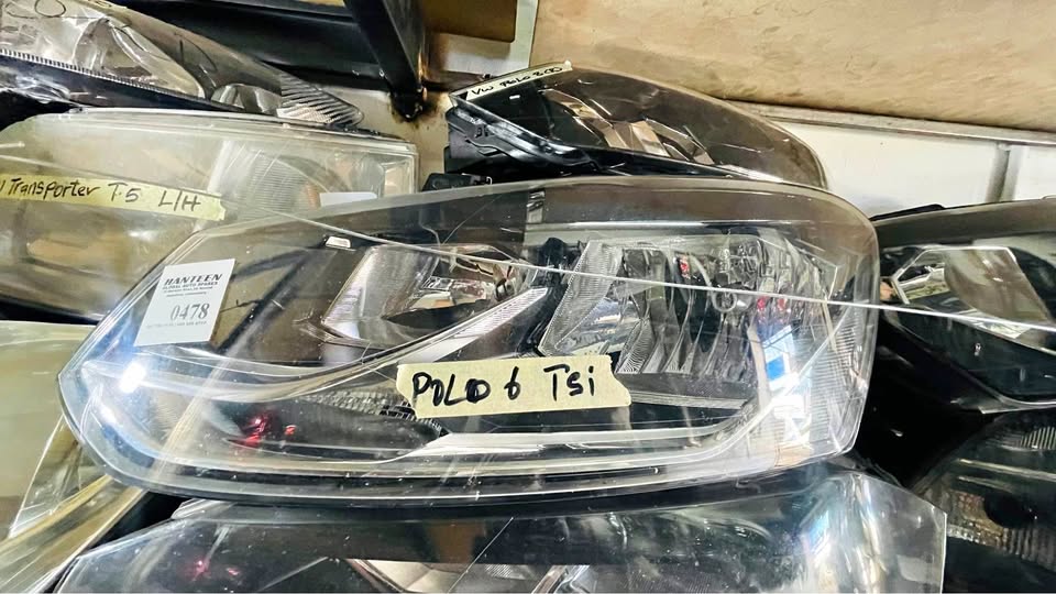 VW POLO 6 TSi headlight