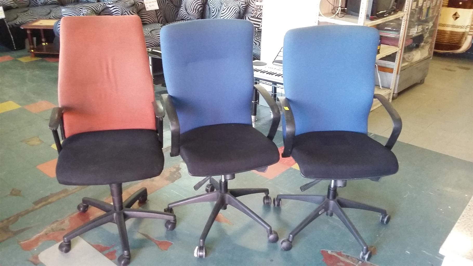 Bargain Office Chairs On Wheels Junk Mail Bargain Office Chairs On Wheels