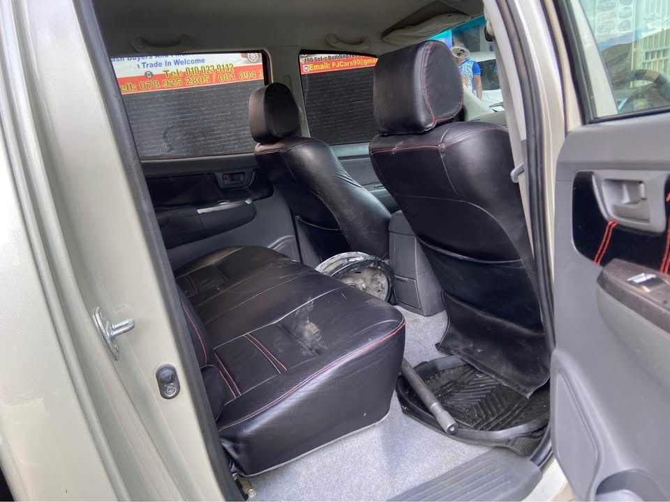 2014 Toyota Hilux 3.0 D4D manual 105.000km
