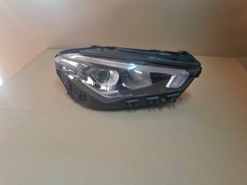 2018-2020 MERCEDES BENZ CLA RIGHT SIDE HEADLIGHT FOR SALE 2018-2020 MERCEDES BENZ CLA RIGHT SIDE HEADLIGHT FOR SALE