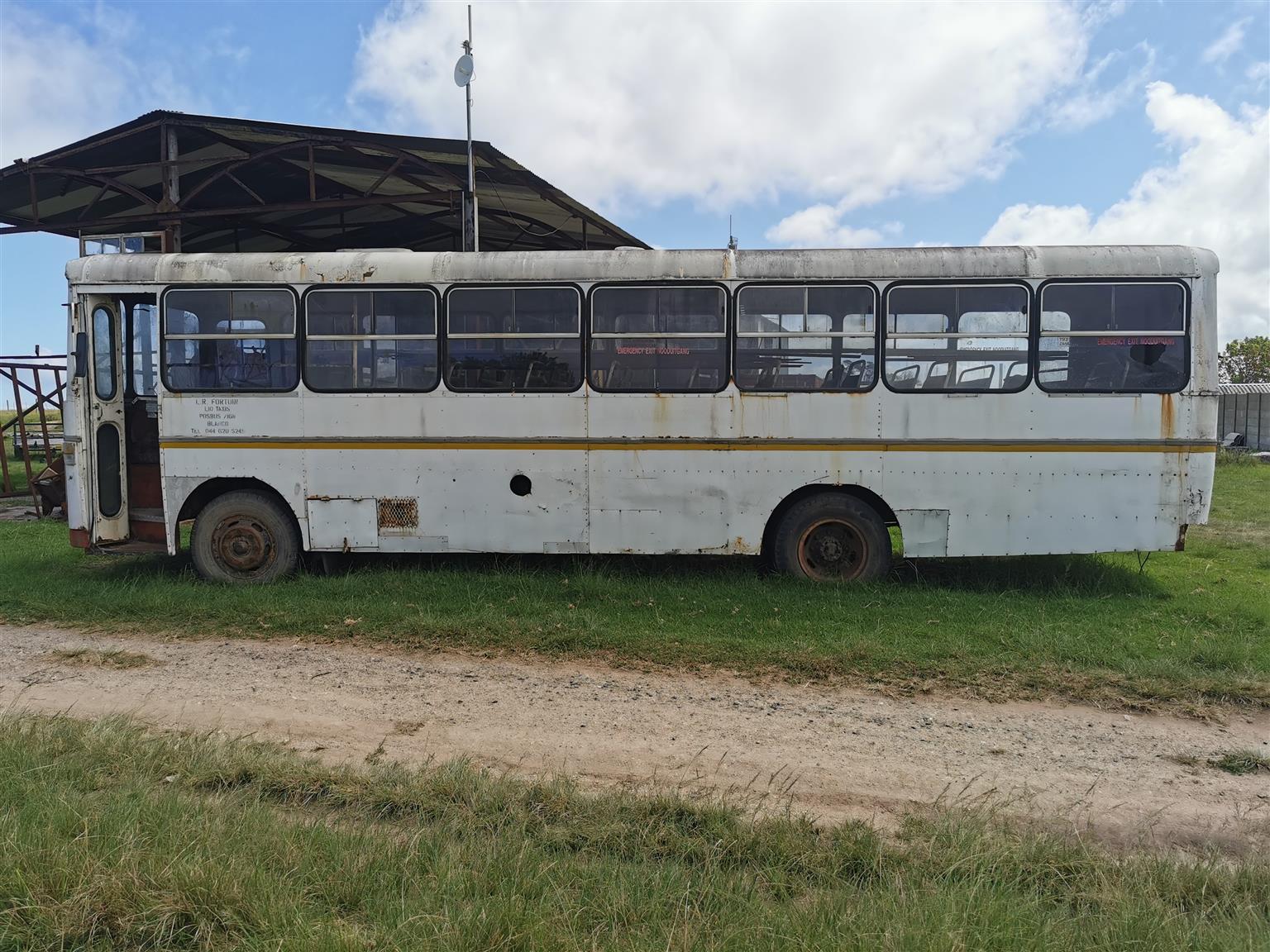Bus for sale. Tiny home project Bus for sale. Tiny home project