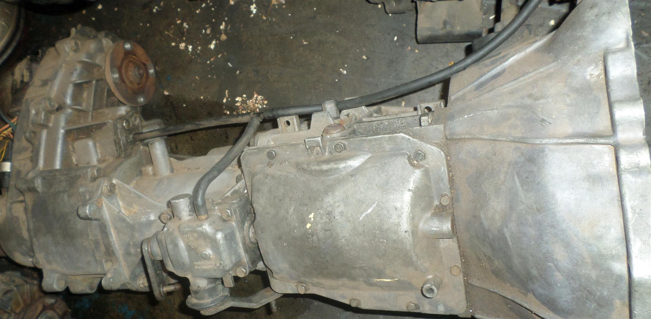 Ssanyoug Musso 662 4×4 5 speedgear box for sale Ssanyoug Musso 662 4×4 5 speedgear box for sale