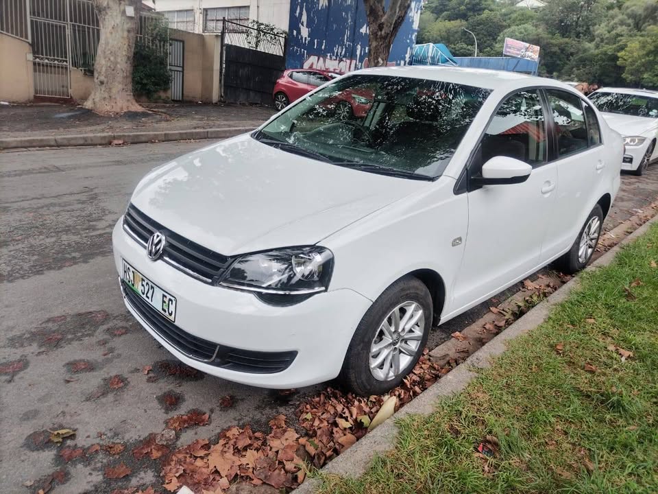 2016 VW polo vivo 1.4 sedan