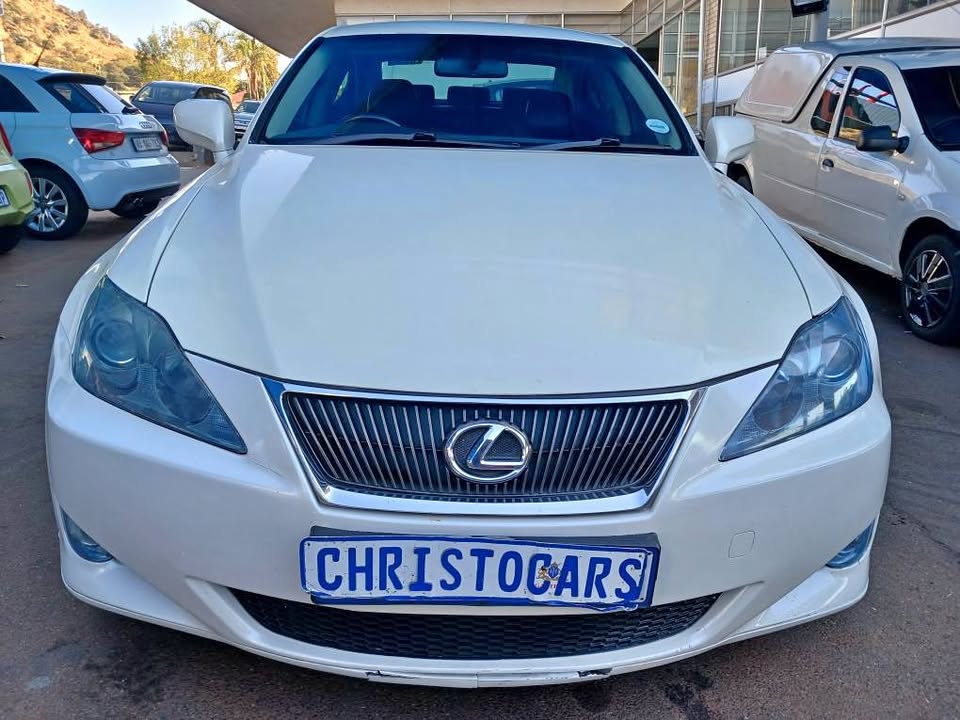 2010 model Lexus is250 v6 sedan manual transmission  petrol mileage