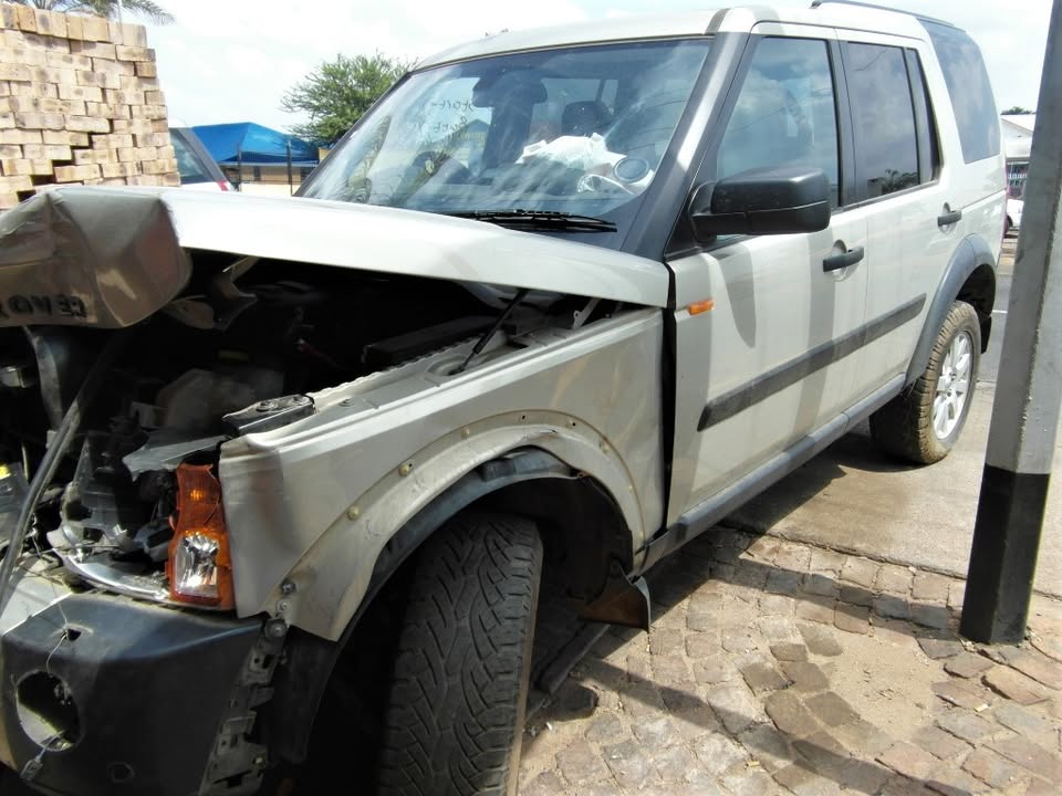 Land Rover Discovery 3 TDV6 - Stripping for Spares | AUTO EZI - Private Seller Land Rover Discovery 3 TDV6 - Stripping for Spares | AUTO EZI - Private Seller