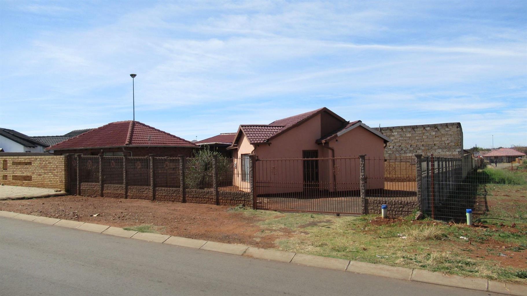 Bank repossessed house for sale in vosloorus Junk Mail