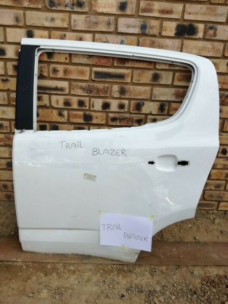 Chevrolet Trailblazer Left Rear Door Contact for Price - Private Seller Chevrolet Trailblazer Left Rear Door Contact for Price - Private Seller