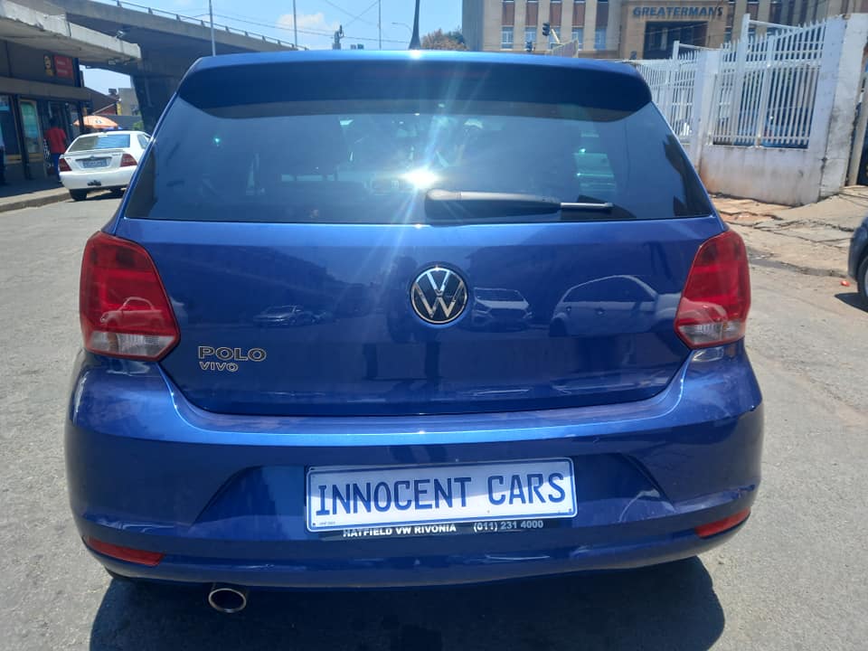 2023 VW POLO VIVO 1.0 COMFORTLINE PETROL HATCHBACK, MANUAL,, BLUE COLOUR, MILEAGE 83000KM