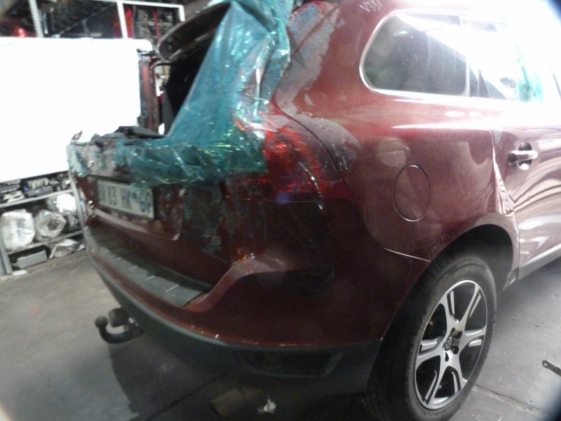 Volvo XC60 T5 D3 Geartronic Elite AT Maroon - 2012 STRIPPING FOR SPARES - Private Seller Volvo XC60 T5 D3 Geartronic Elite AT Maroon - 2012 STRIPPING FOR SPARES - Private Seller