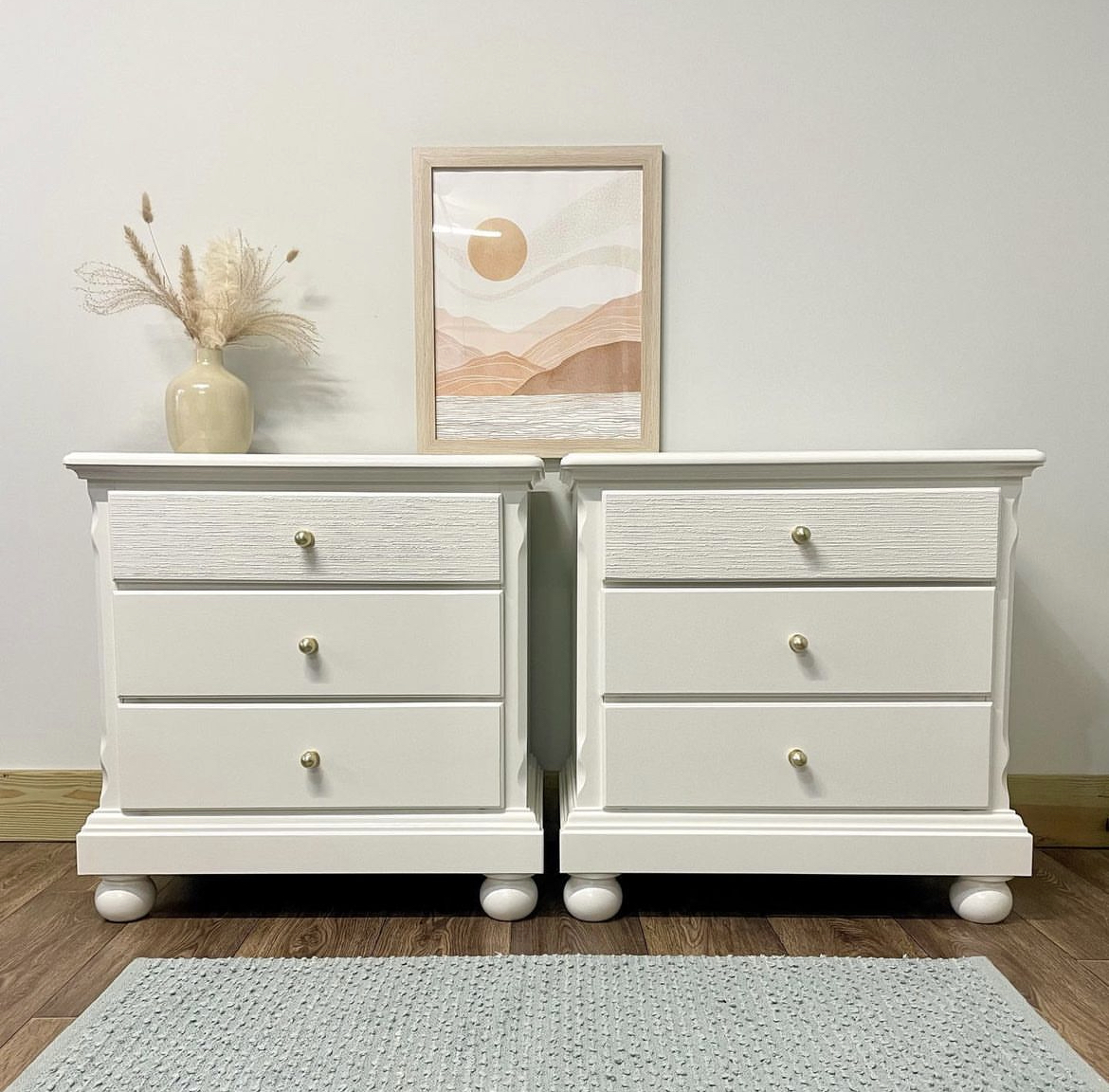 Double Pedestals Double Pedestals