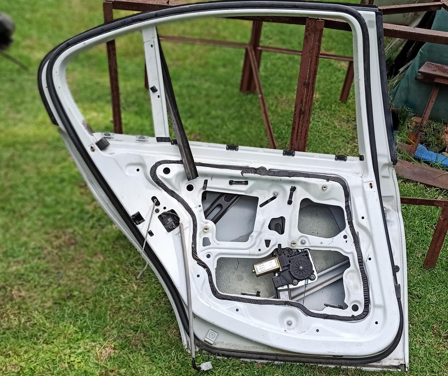DOORS BMW E90 Rear RHS and LHS - Private Seller DOORS BMW E90 Rear RHS and LHS - Private Seller