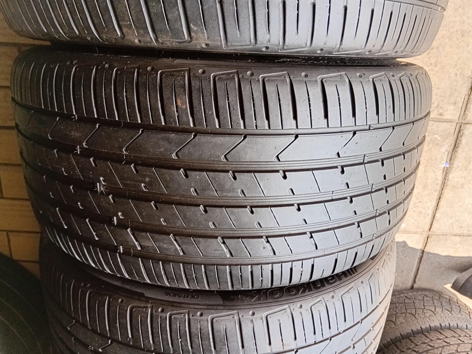 285/35/22 × 4 Hankook Ventus S1evo² SUV - Private Seller
