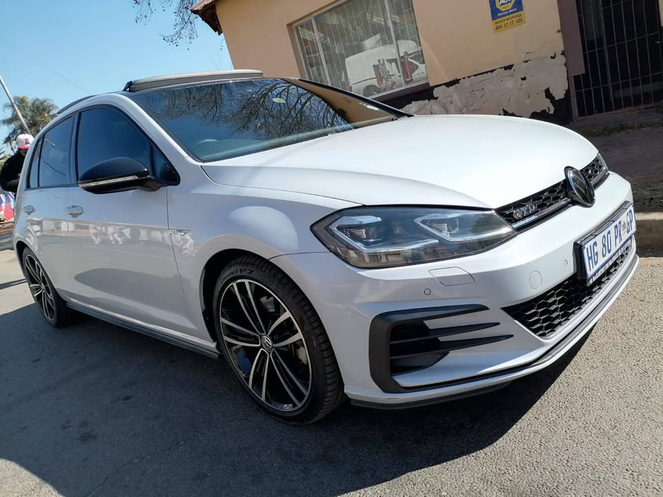 2018 VOLKSWAGEN GOLF 7.5 GTD AUTOMATIC TRANSMISSION WITH SUN ROOF