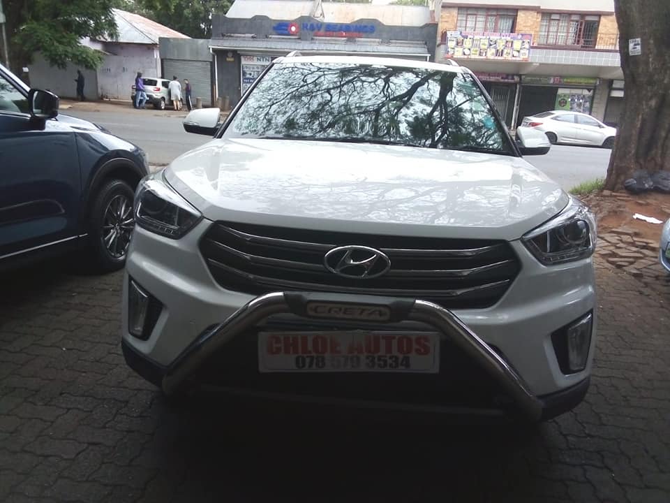 2018 HYUNDAI CRETA 1.6 PETROL MANUAL WHITE COLOR SIDE STEPS BULL BAR ,TOWBAR REVERSE CAMERA REVERSE