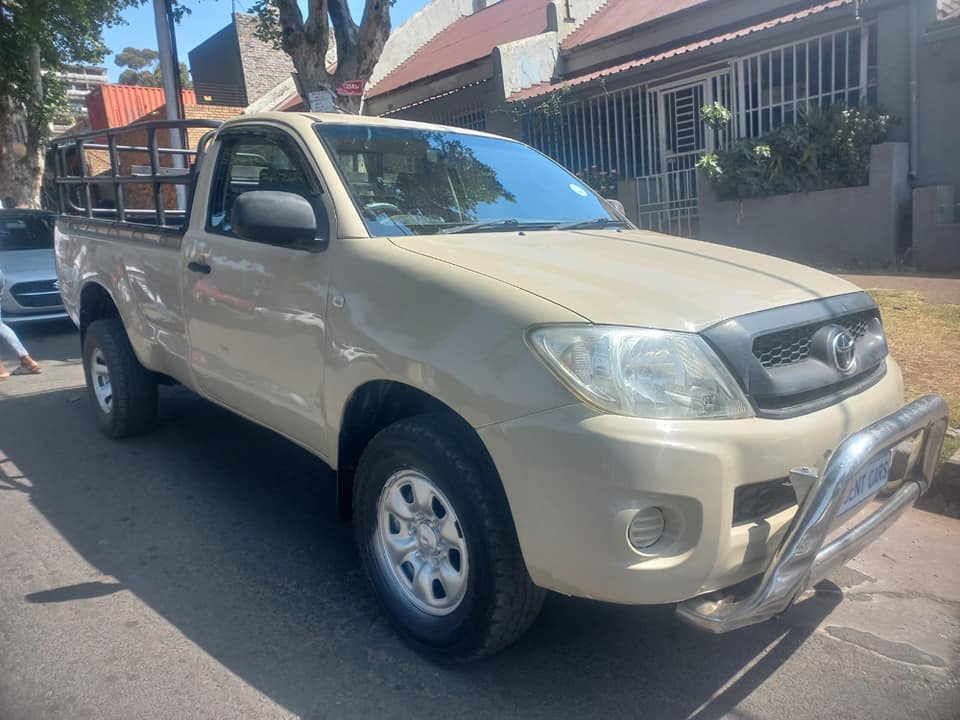 2009 TOYOTA HILUX S-CAB 2.5 D4D DIESEL, MANUAL 4X4, BEIG COLOR