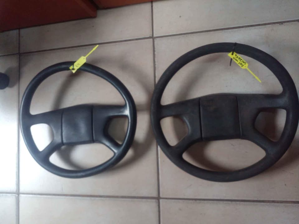Fiat uno steering wheel - Private Seller Fiat uno steering wheel - Private Seller