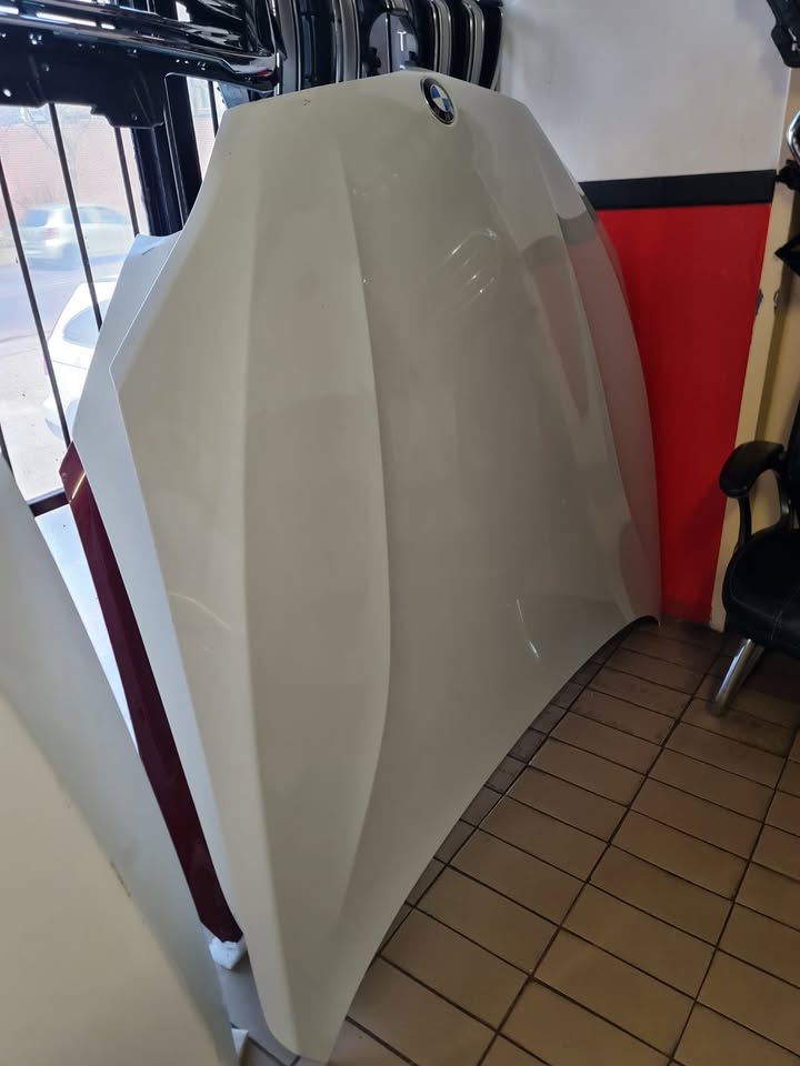 2017 BMW F15 WHITE BONNET IN A PRESTIGE CONDITION FOR SALE - Private Seller 2017 BMW F15 WHITE BONNET IN A PRESTIGE CONDITION FOR SALE - Private Seller
