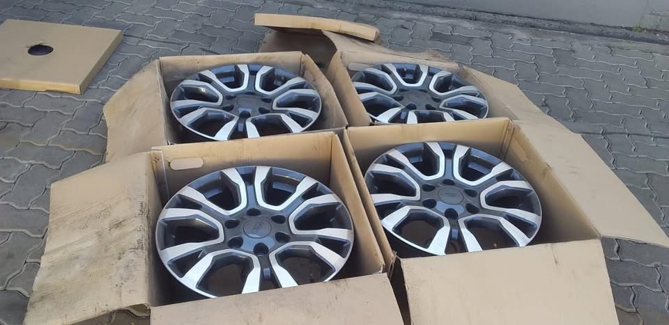 18" Ford Ranger Wildtrack Mags & Ford EVEREST Mags - Private Seller 18" Ford Ranger Wildtrack Mags & Ford EVEREST Mags - Private Seller