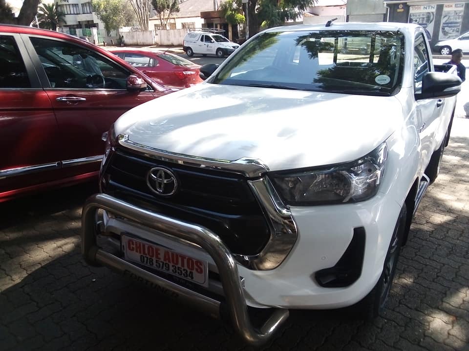 2020 TOYOTA HILUX 2.4 GD6 SINGLE CAB MANUAL WHITE COLOR SERVICE BOOK SPAREKEY PDC SENSORS 112000k