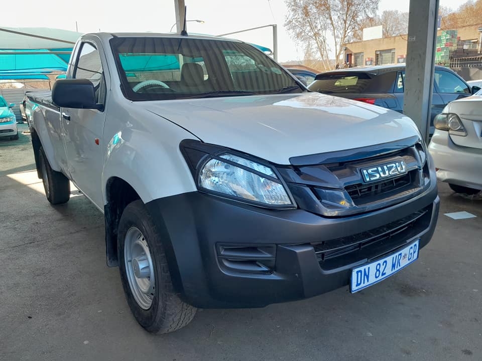 2015 ISUZU KB250 2.5 SINGLE CAB 4X2 MANUAL