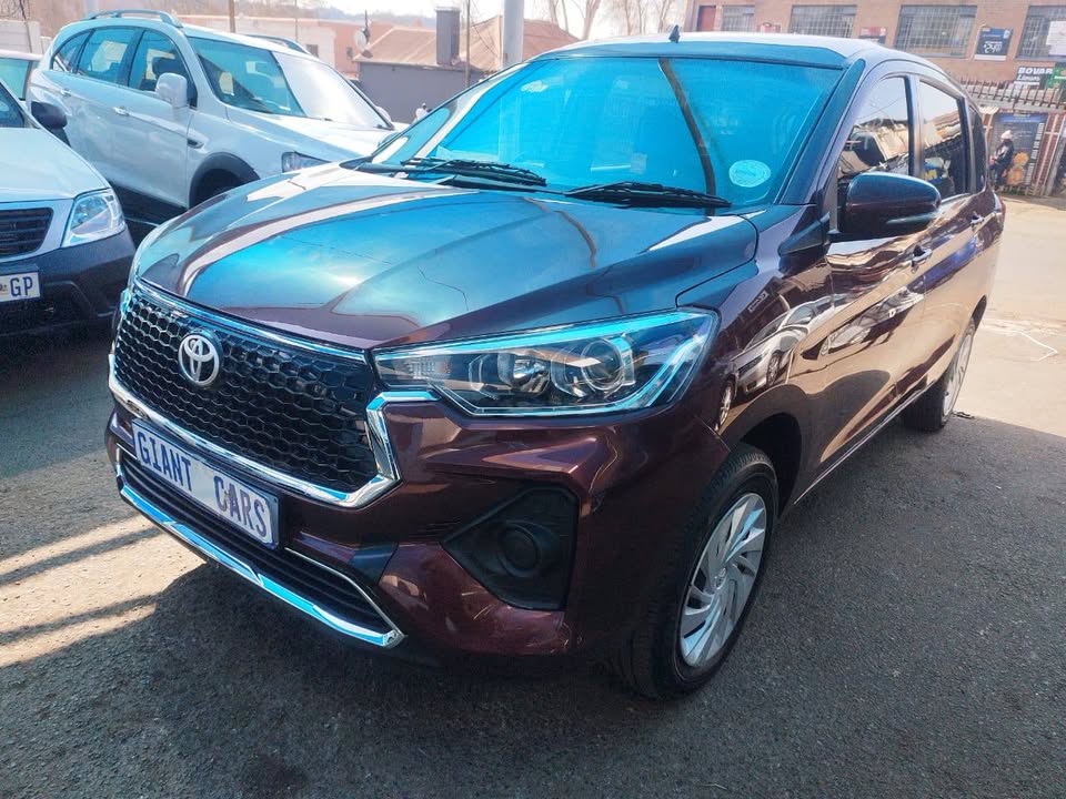TOYOTA RUMION 1.5 2023