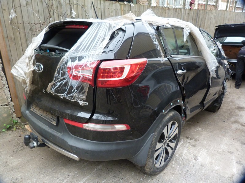 Kia Sportage 2.0 CRDi AT Black - 2011 STRIPPING FOR SPARES - Private Seller Kia Sportage 2.0 CRDi AT Black - 2011 STRIPPING FOR SPARES - Private Seller
