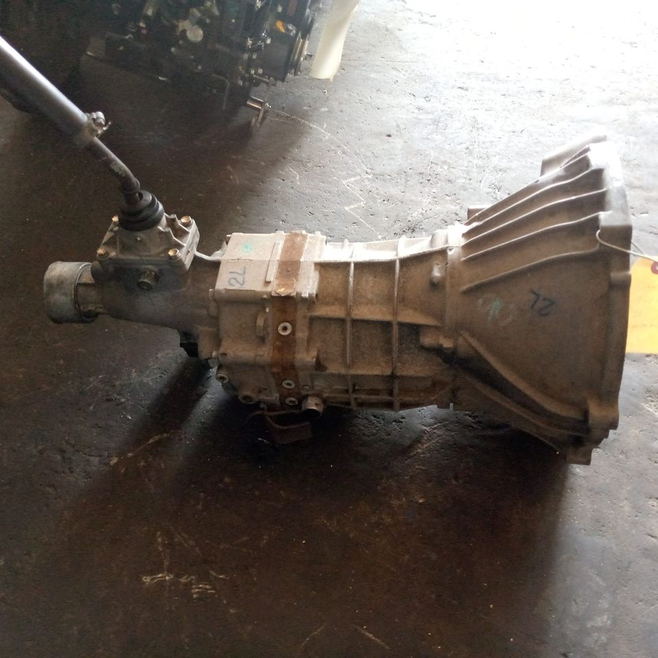 Toyota 2.4L 2L Diesel 5 Speed Manual Gearbox for Sale