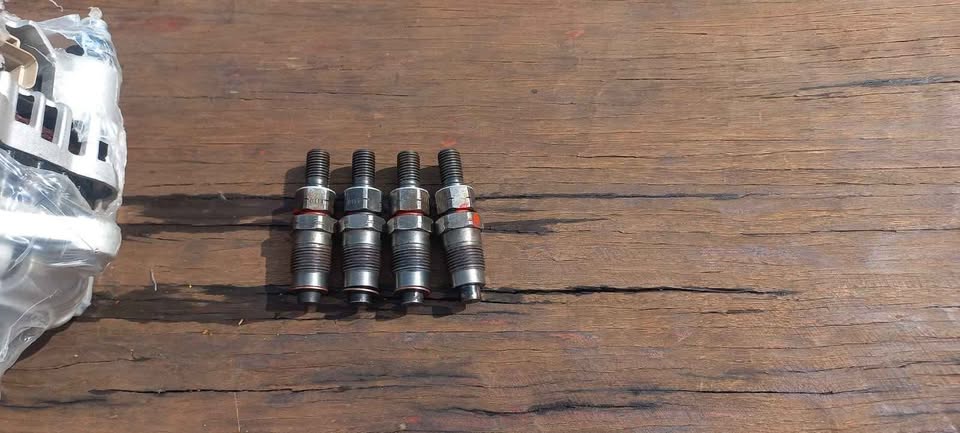 Ford ranger 2.5WL engine Reconditioned diesel Injectors and brand new Altenator for sale - Private Seller Ford ranger 2.5WL engine Reconditioned diesel Injectors and brand new Altenator for sale - Private Seller