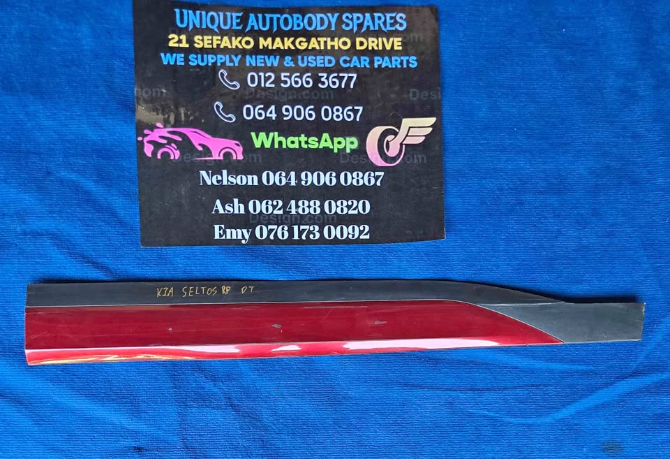 Kia Seltos Right Front Door Trim