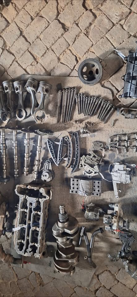 Jeep Commander 3.0 Sport Engine Parts - Private Seller