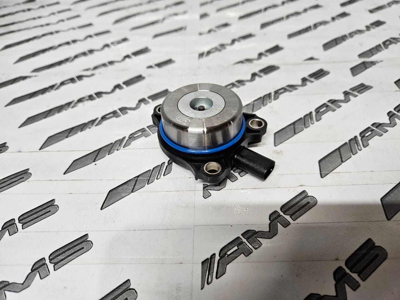 New Mercedes W204 Camshaft Magnet for Sale - Private Seller New Mercedes W204 Camshaft Magnet for Sale - Private Seller