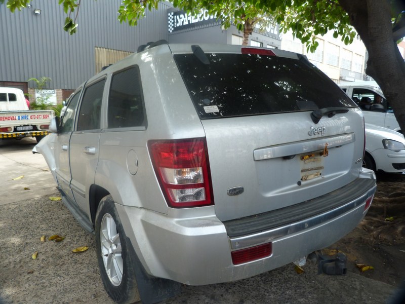 Jeep Grand Cherokee 3.0 CRD Overland Silver AT - 2009 STRIPPING FOR SPARES - Private Seller Jeep Grand Cherokee 3.0 CRD Overland Silver AT - 2009 STRIPPING FOR SPARES - Private Seller