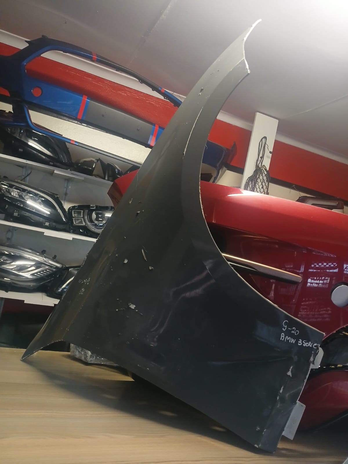 2019 BMW G20 3 SERIES RIGHT FENDER IN GOOD CONDITION FOR SALE - Private Seller 2019 BMW G20 3 SERIES RIGHT FENDER IN GOOD CONDITION FOR SALE - Private Seller