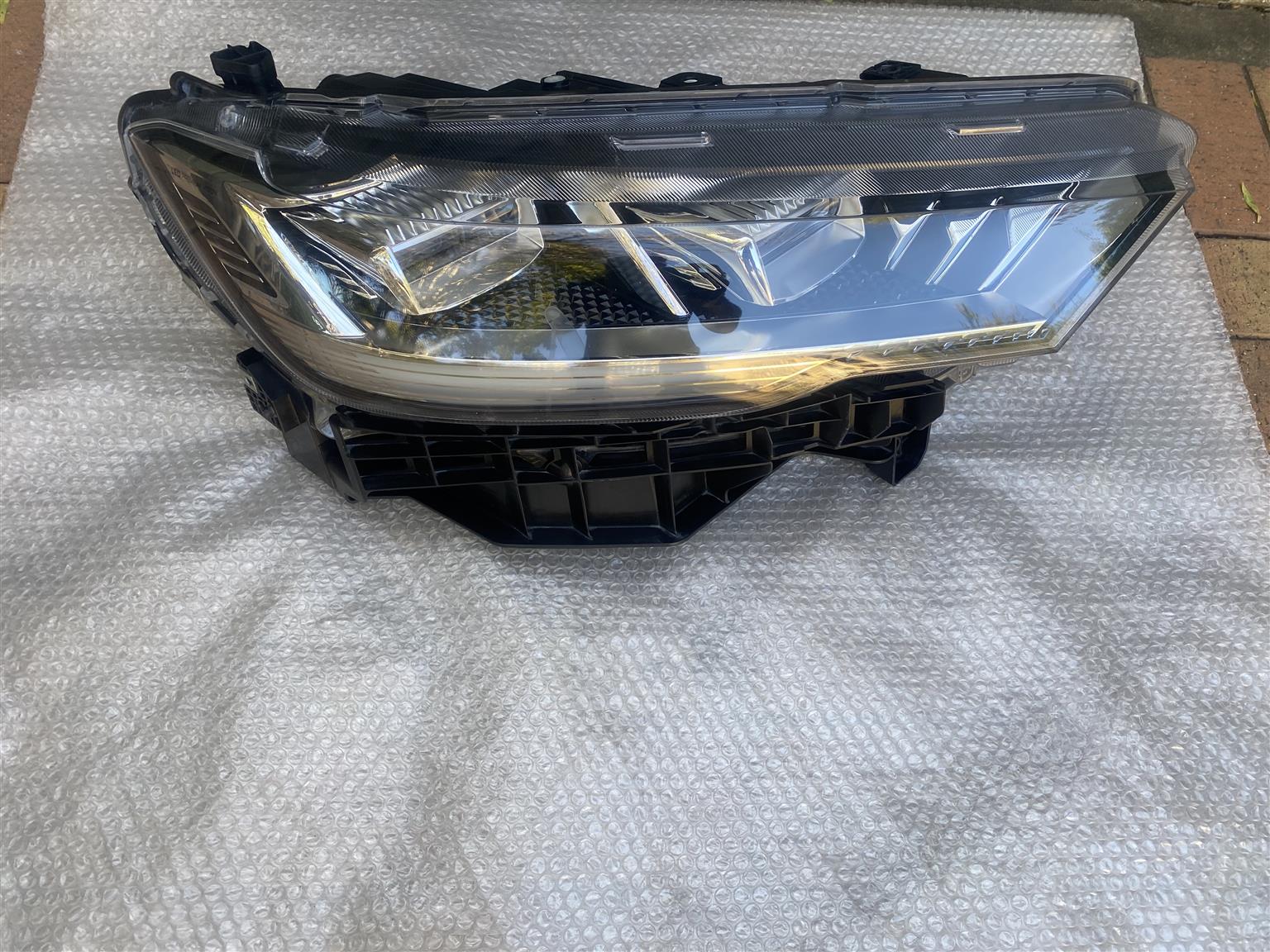 2024 HAVAL H6 GT FULL LED HEADLIGHT RIGHT SIDE FOR SALE. IN EXCELLENT CONDITION - Private Seller 2024 HAVAL H6 GT FULL LED HEADLIGHT RIGHT SIDE FOR SALE. IN EXCELLENT CONDITION - Private Seller